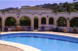 apartment in newquay with pool