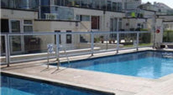 self catering accommodation fistral beach