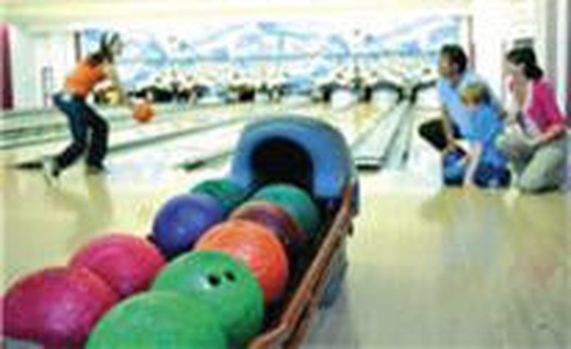 ten pin bowling at woolacombe holiday village