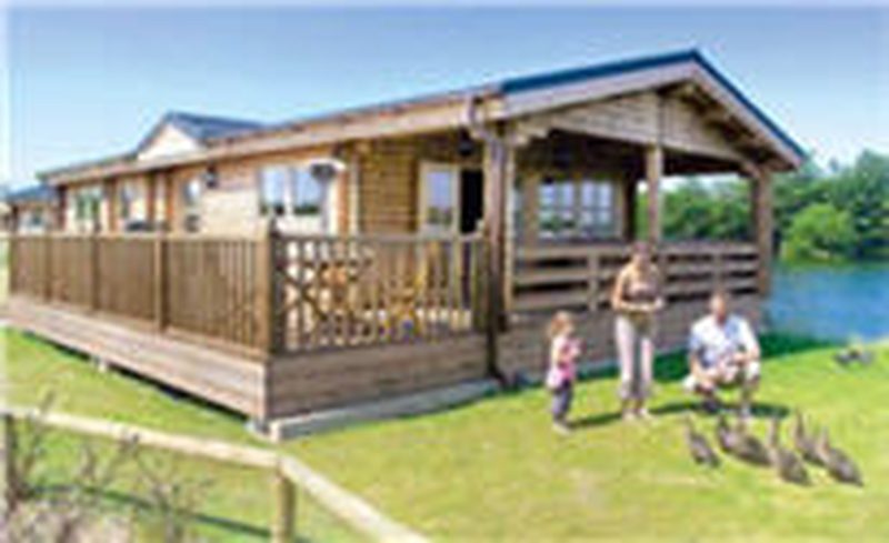 lakeside holiday lodge in yorkshire