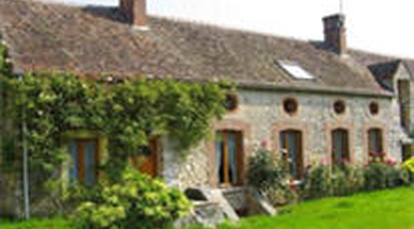 Self catering gites or cottages near Paris and Fontainebleau at Haras de la Fontaine