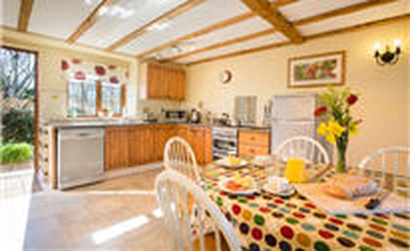 cartwheel holiday cottage