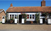 norfolk holiday cottages with swimming pool